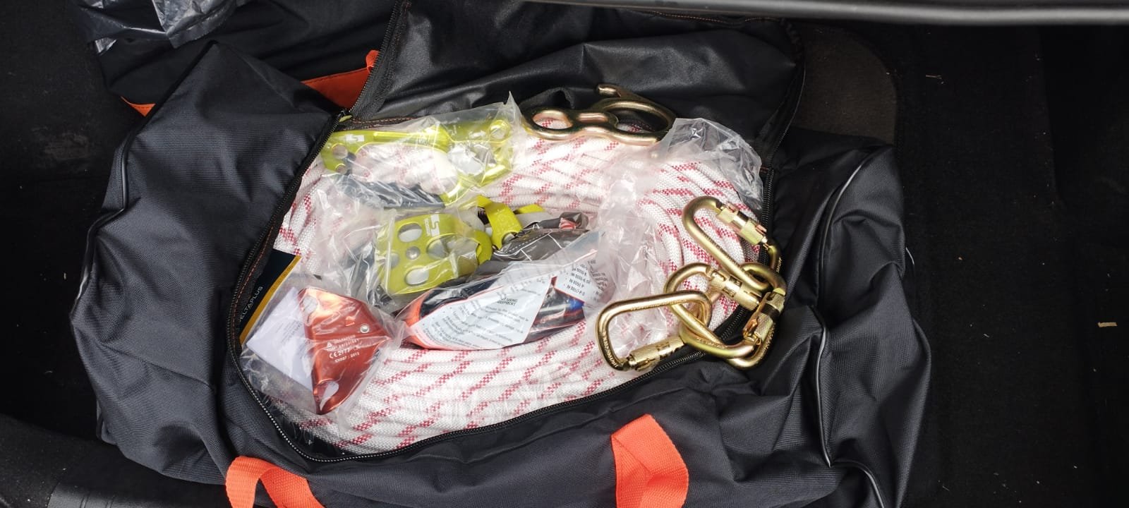 kit-de-rescate-en-alturas-dotaciones-a-domicilio